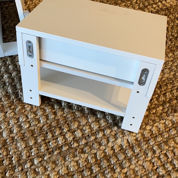 White floating wall mount bedside tables - Picture 2 of 6